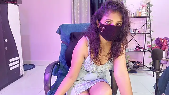 Snapshot of Naughty_nightz chatting on October 2025 01:47:01 AM Naughty nightz online show from October 2025 01:47:01 AM