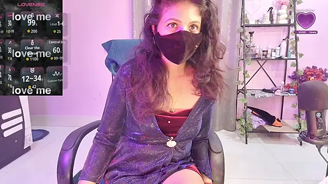 Snapshot of Naughty_nightz chatting on November 2025 01:19:01 AM Naughty nightz online show from November 2025 01:19:01 AM