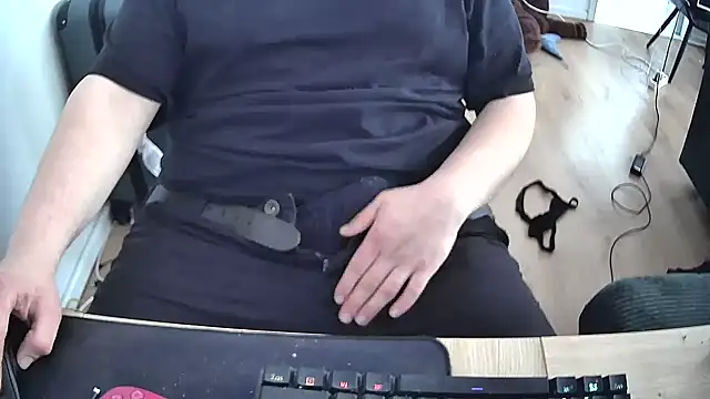 ChubbyTeen2003 online show from April 2026 11:01:02 AM