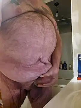 mrwizard4570 online show from December 2025 05:50:02 AM