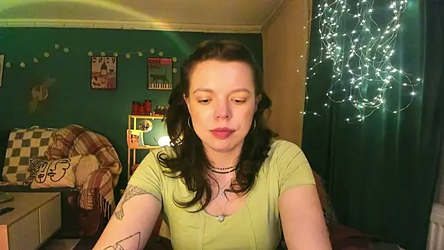 Snapshot of ClancyMorissey chatting on April 2026 05:14:02 PM ClancyMorissey online show from April 2026 05:14:02 PM