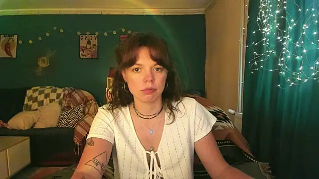 Snapshot of ClancyMorissey chatting on May 2026 04:47:01 PM ClancyMorissey online show from May 2026 04:47:01 PM