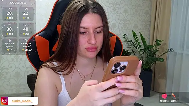 Elishka  online show from October 2025 07:21:01 PM