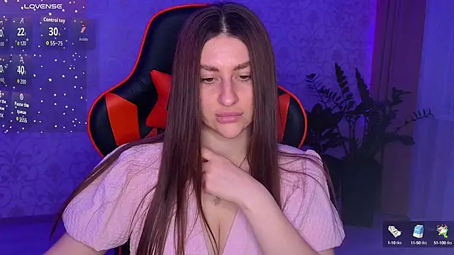 Elishka  online show from October 2025 05:45:02 PM