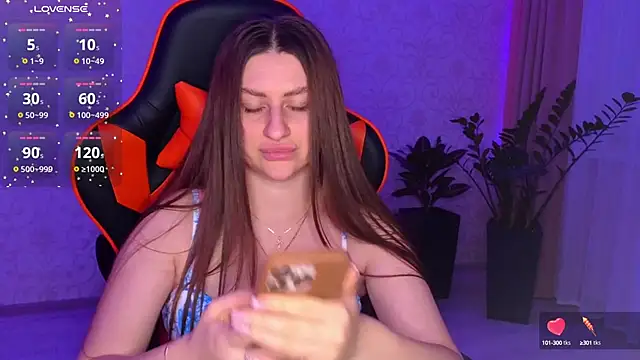 Elishka  online show from October 2025 05:35:01 PM