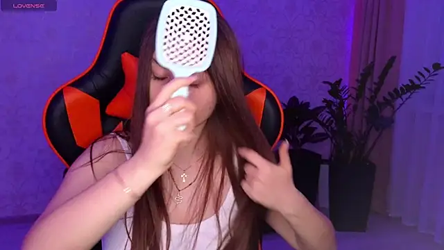 Elishka  online show from October 2025 08:09:02 PM