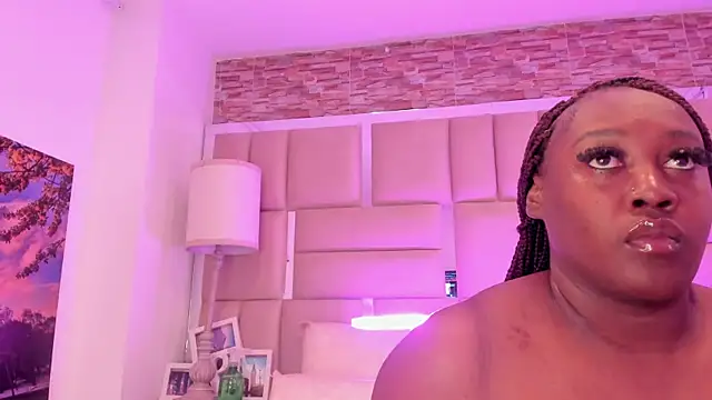 Snapshot of ShaniaBrownn chatting on May 2026 07:42:02 PM ShaniaBrownn online show from May 2026 07:42:02 PM