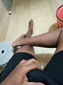 Snapshot of mkmony chatting on February 2025 06:22:01 PM mkmony online show from February 2025 06:22:01 PM