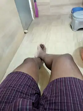 Snapshot of mkmony chatting on October 2025 10:28:02 AM mkmony online show from October 2025 10:28:02 AM