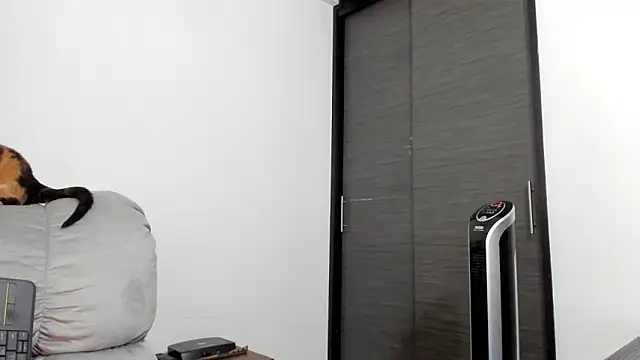 Snapshot of xspecialoomx chatting on March 2025 08:32:02 PM xspecialoomx online show from March 2025 08:32:02 PM