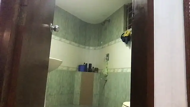 Snapshot of bangalidickolo chatting on January 2025 01:48:02 PM bangalidickolo online show from January 2025 01:48:02 PM