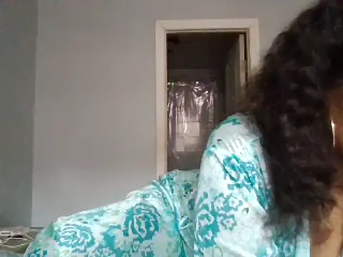 Snapshot of MSweetLindaParks chatting on December 2024 04:47:02 PM MSweetLindaParks online show from December 2024 04:47:02 PM