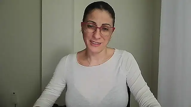 Snapshot of Sanada_hot chatting on December 2025 03:29:02 PM Sanada hot online show from December 2025 03:29:02 PM