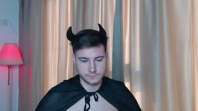 Snapshot of JustinMorrisX chatting on October 2025 09:00:02 AM JustinMorrisX online show from October 2025 09:00:02 AM