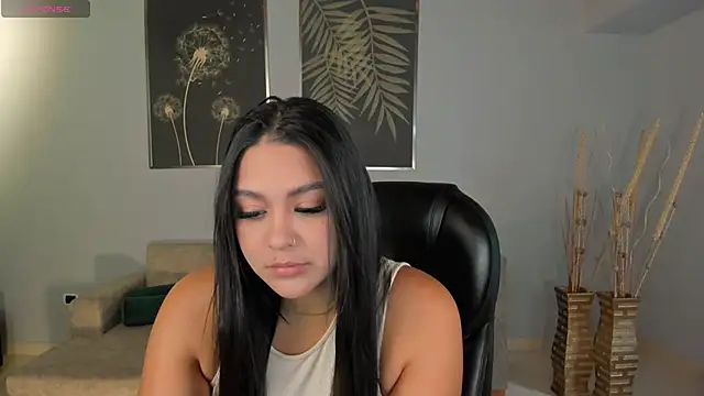 Snapshot of ToriCrossX chatting on January 2025 12:38:01 PM ToriCrossX online show from January 2025 12:38:01 PM