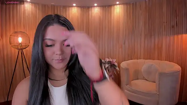 Snapshot of ToriCrossX chatting on February 2025 03:40:01 PM ToriCrossX online show from February 2025 03:40:01 PM