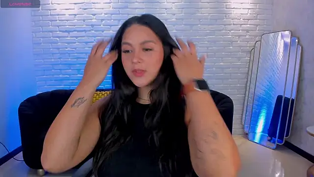 Snapshot of ToriCrossX chatting on March 2025 01:17:01 PM ToriCrossX online show from March 2025 01:17:01 PM