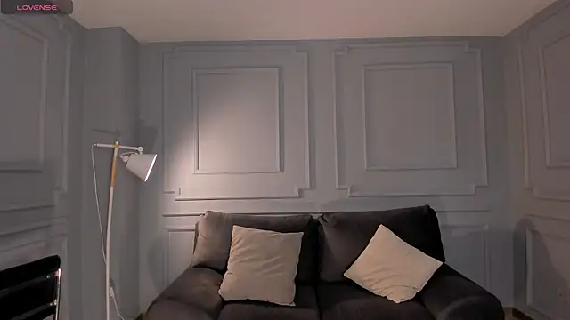 Snapshot of ToriCrossX chatting on December 2025 12:37:02 AM ToriCrossX online show from December 2025 12:37:02 AM