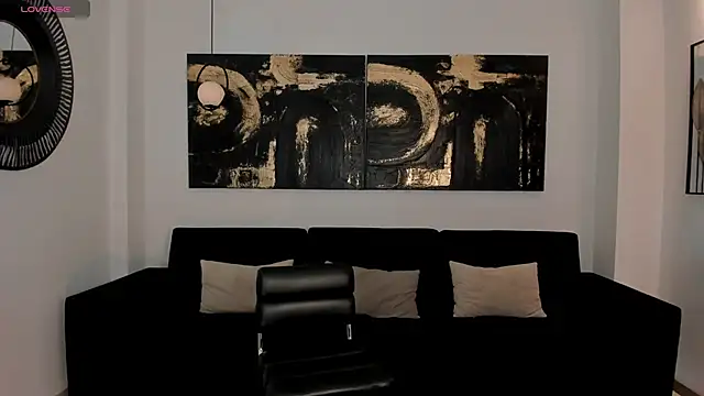 Snapshot of ToriCrossX chatting on December 2025 01:16:01 PM ToriCrossX online show from December 2025 01:16:01 PM