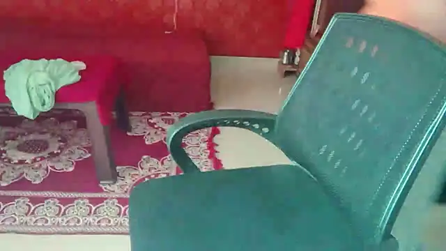 Snapshot of yoursnishaa chatting on January 2025 06:42:01 AM yoursnishaa online show from January 2025 06:42:01 AM