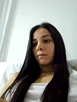 Snapshot of miaeyes chatting on January 2025 01:56:01 AM miaeyes online show from January 2025 01:56:01 AM