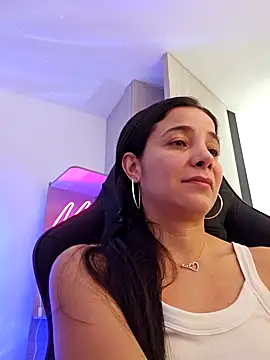 Snapshot of miaeyes chatting on January 2025 01:51:02 PM miaeyes online show from January 2025 01:51:02 PM