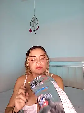 Snapshot of ASHLEY_BLAIR chatting on January 2025 09:20:01 PM ASHLEY BLAIR online show from January 2025 09:20:01 PM