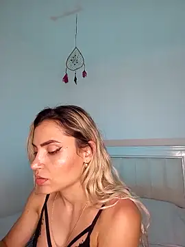 Snapshot of ASHLEY_BLAIR chatting on January 2025 12:55:02 AM ASHLEY BLAIR online show from January 2025 12:55:02 AM