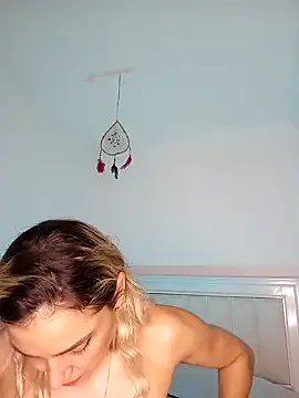 Snapshot of ASHLEY_BLAIR chatting on January 2025 06:25:01 PM ASHLEY BLAIR online show from January 2025 06:25:01 PM