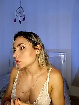 Snapshot of ASHLEY_BLAIR chatting on February 2025 08:31:02 PM ASHLEY BLAIR online show from February 2025 08:31:02 PM