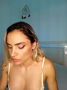 Snapshot of ASHLEY_BLAIR chatting on February 2025 12:51:02 AM ASHLEY BLAIR online show from February 2025 12:51:02 AM