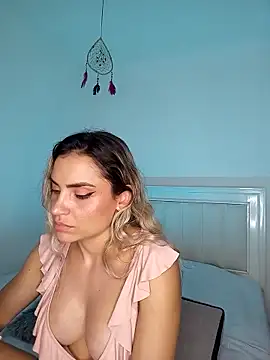 Snapshot of ASHLEY_BLAIR chatting on March 2025 11:28:02 PM ASHLEY BLAIR online show from March 2025 11:28:02 PM