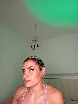 Snapshot of ASHLEY_BLAIR chatting on September 2025 09:28:02 PM ASHLEY BLAIR online show from September 2025 09:28:02 PM