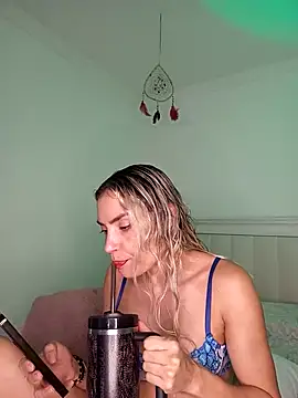 Snapshot of ASHLEY_BLAIR chatting on October 2025 08:20:02 PM ASHLEY BLAIR online show from October 2025 08:20:02 PM