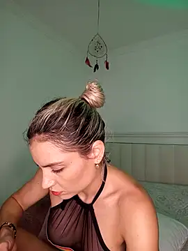 Snapshot of ASHLEY_BLAIR chatting on October 2025 07:24:02 PM ASHLEY BLAIR online show from October 2025 07:24:02 PM