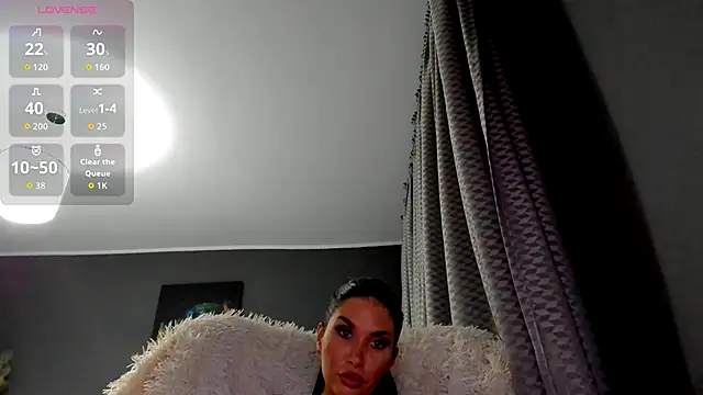 Snapshot of Emma_D_ chatting on November 2025 07:24:01 PM Emma D online show from November 2025 07:24:01 PM