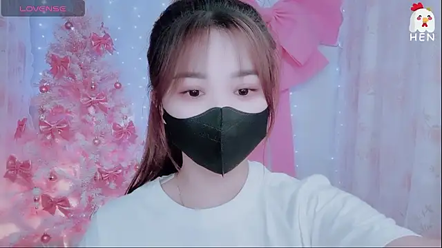 hen237 online show from December 2025 04:58:01 PM