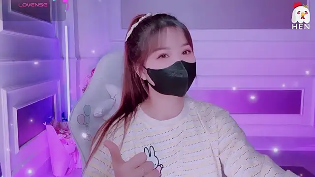 hen237 online show from April 2026 06:30:02 PM