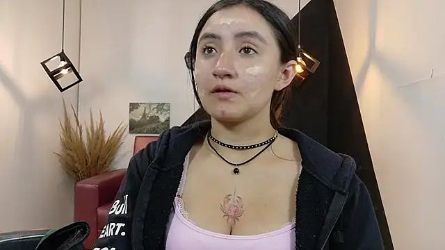 Perla Campbell online show from November 2025 07:26:02 PM