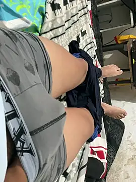 Snapshot of elvis0966 chatting on December 2024 04:02:02 AM elvis0966 online show from December 2024 04:02:02 AM