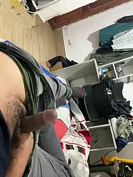 Snapshot of elvis0966 chatting on January 2025 11:38:01 PM elvis0966 online show from January 2025 11:38:01 PM