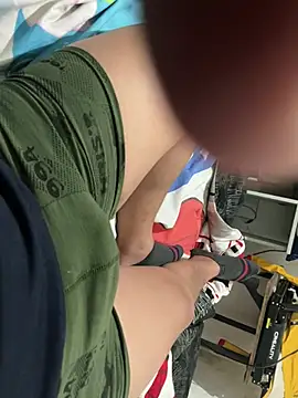 Snapshot of elvis0966 chatting on January 2025 04:14:02 AM elvis0966 online show from January 2025 04:14:02 AM