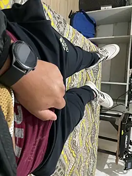 Snapshot of elvis0966 chatting on February 2025 03:12:01 AM elvis0966 online show from February 2025 03:12:01 AM