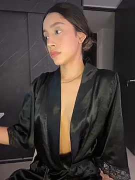 Snapshot of SelenaStone chatting on December 2024 12:31:02 AM SelenaStone online show from December 2024 12:31:02 AM