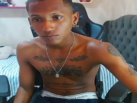 Snapshot of ManSant chatting on October 2025 04:39:01 PM ManSant online show from October 2025 04:39:01 PM