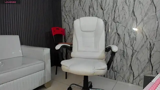 Snapshot of ManSant chatting on November 2025 02:38:01 PM ManSant online show from November 2025 02:38:01 PM