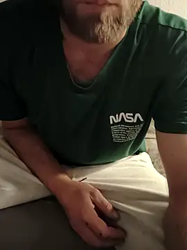 Snapshot of geilehure26 chatting on November 2025 08:58:01 PM geilehure26 online show from November 2025 08:58:01 PM