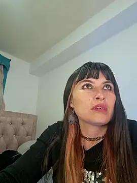 Alexandrasaenz online show from March 2026 11:04:01 PM