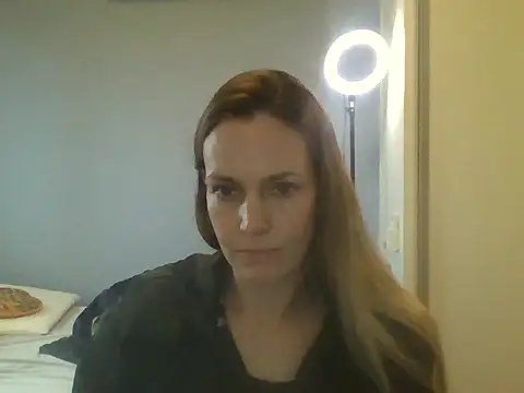 Annylove1 online show from October 2025 10:49:01 AM