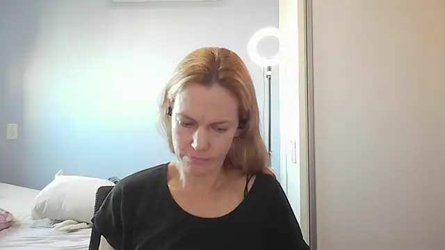 Annylove1 online show from April 2026 10:55:01 AM